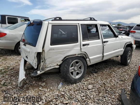2000 Jeep Cherokee Classic с VIN 1J4FF58S7YL133399, выставлен на аукционе Copart как лот 61231845 с пробегом 196 499 миль миль и Списание • Salvage title. История ставок и продаж доступна на DreamBid. Изображение 3.