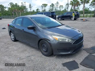 2016 Ford Focus S с VIN 1FADP3E26GL376838, выставлен на аукционе IAAI как лот 42383688 с пробегом 111 647 миль миль и . История ставок и продаж доступна на DreamBid. Изображение 1.