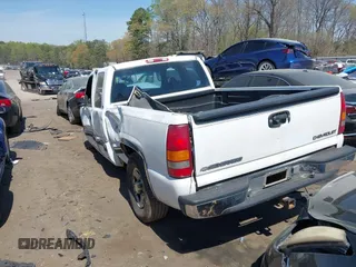 2001 Chevrolet Silverado 1500 LS with VIN 2GCEC19V411289343, listed as a IAAI auction lot 41910825 with 1 mi miles. Bid and sale history available at carsss.com. Image 3.