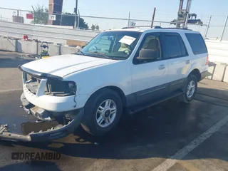 2003 Ford Expedition Special Service with VIN 1FMPU16LX3LB18730, listed as a IAAI auction lot 41291375 with 203,841 mi miles. Bid and sale history available at carsss.com. Image 2.