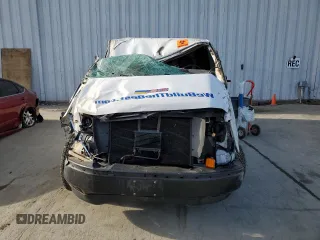 2006 GMC Savana z VIN 1GTHG392961133086, wystawiony jako Copart lot #47262945 z przebiegiem Nie podano mil oraz Szkoda całkowita • Salvage title. Historia ofert i sprzedaży dostępna na DreamBid. Obrazek 5.