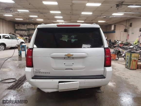 2017 Chevrolet Suburban LT with VIN 1GNSKHKC7HR199152, listed as a IAAI auction lot 41246547 with NaN miles. Bid and sale history available at carsss.com. Image 17.
