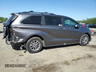 2024 Toyota Sienna XLE with VIN 5TDYSKFC1RS149845, listed as a Copart auction lot 54313515 with 10,753 mi miles and Salvage title. Bid and sale history available at DreamBid. Image 3.
