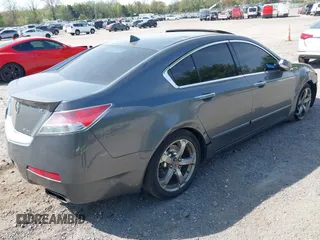 2009 Acura TL Technology z VIN 19UUA96579A005856, wystawiony jako IAAI lot #42117231 z przebiegiem 180 503 mil mil oraz . Historia ofert i sprzedaży dostępna na DreamBid. Obrazek 4.