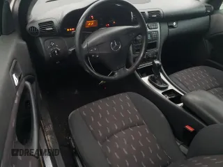 2003 Mercedes-Benz C 230 Kompressor с VIN WDBRN40J73A463100, выставлен на аукционе Copart как лот 82480364 с пробегом 150 291 миль миль и Чистый • Clean title. История ставок и продаж доступна на DreamBid. Изображение 8.