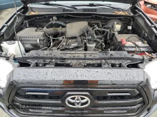 2016 Toyota Tacoma SR5 with VIN 5TFAX5GN2GX057719, listed as a Copart auction lot 83400384 with 71,676 mi miles and Salvage Title. Bid and sale history available at DreamBid. Image 11.