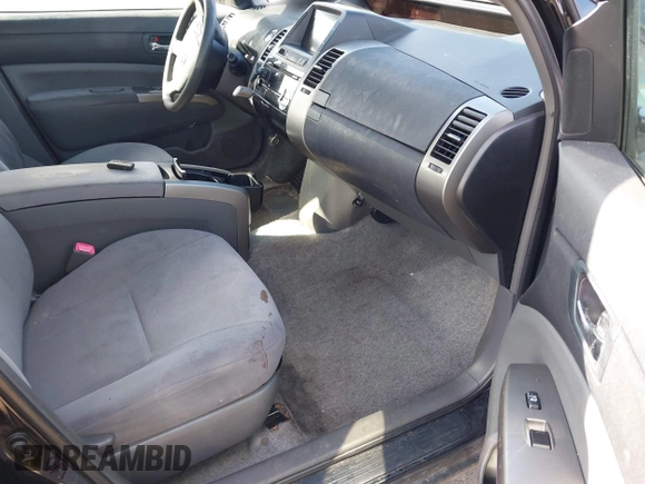 2009 Toyota Prius with VIN JTDKB20UX97827932, listed as a IAAI auction lot 41684730 with 272,306 mi miles and . Bid and sale history available at DreamBid. Image 5.