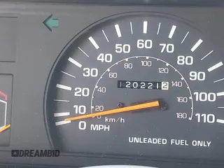 1987 Toyota Pickup с VIN JT5RN75U1G0009955, выставлен на аукционе IAAI как лот 42009064 с пробегом 120 221 миль миль и . История ставок и продаж доступна на DreamBid. Изображение 16.