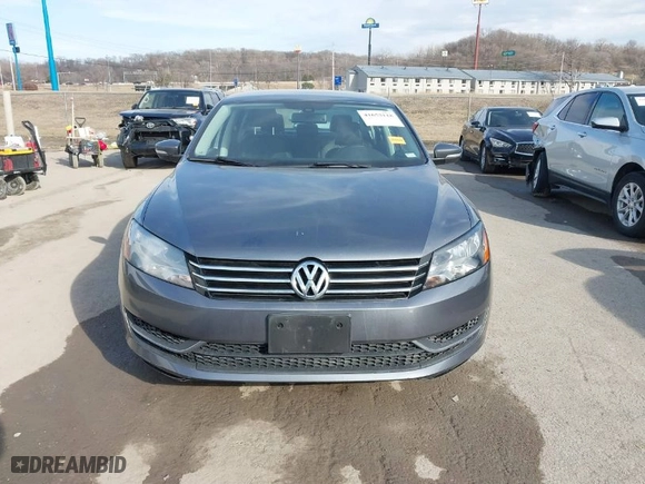 2014 Volkswagen Passat SE w/Sunroof with VIN 1VWBT7A34EC118525, listed as a IAAI auction lot 41653118 with 124,832 mi miles. Bid and sale history available at carsss.com. Image 12.