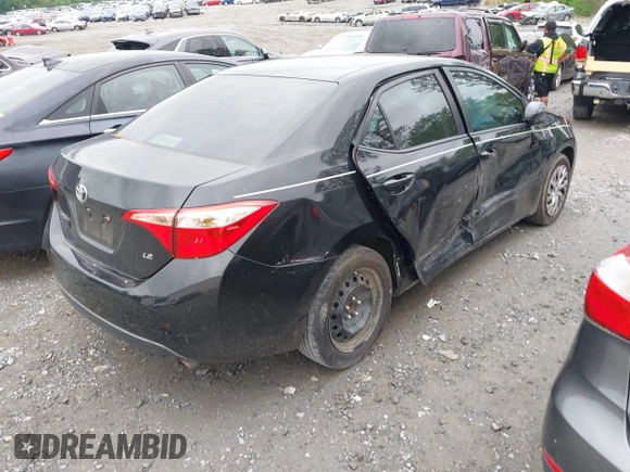 2018 Toyota Corolla L z VIN 5YFBURHE9JP765393, wystawiony jako IAAI lot #42112155 z przebiegiem 152 764 mil mil oraz . Historia ofert i sprzedaży dostępna na DreamBid. Obrazek 4.