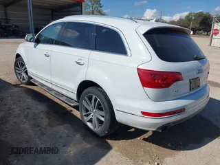 2013 Audi Q7 3.0T Premium Plus with VIN WA1LGBFE7DD005440, listed as a IAAI auction lot 41483398 with 92,668 mi miles. Bid and sale history available at carsss.com. Image 3.