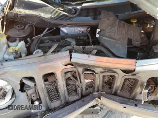2016 Jeep Patriot Sport z VIN 1C4NJPBA6GD698215, wystawiony jako Copart lot #52164275 z przebiegiem Nie podano mil oraz Szkoda całkowita • Salvage title. Historia ofert i sprzedaży dostępna na DreamBid. Obrazek 13.
