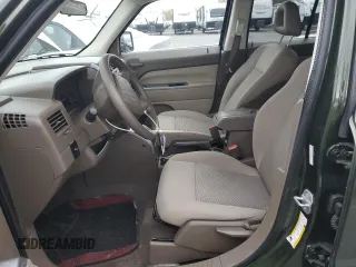 2007 Jeep Patriot Sport with VIN 1J8FF28W57D325641, listed as a Copart auction lot 45924175 with 115,048 mi miles and Salvage Title. Bid and sale history available at DreamBid. Image 7.