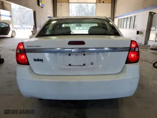 2005 Chevrolet Malibu with VIN 1G1ZS52F05F110074, listed as a Copart auction lot 43211165 with 275,464 mi miles and Salvage Title. Bid and sale history available at carsss.com. Image 6.