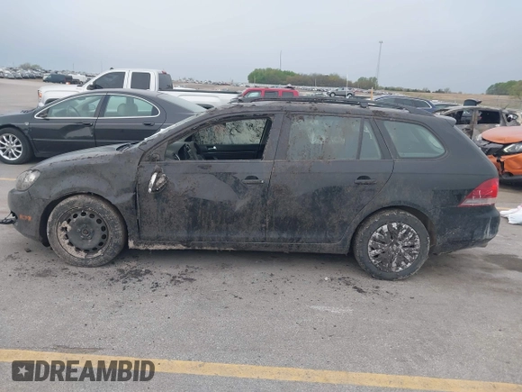 2010 Volkswagen Jetta S with VIN 3VWKZ7AJ8AM679168, listed as a IAAI auction lot 42149100 with 187,152 mi miles and . Bid and sale history available at DreamBid. Image 14.
