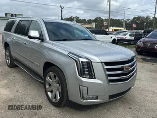 2020 Cadillac Escalade ESV Luxury z VIN 1GYS3HKJ9LR148436, wystawiony jako Copart lot #45786295 z przebiegiem 208 438 mil mil oraz Czysty tytuł • Clean title. Historia ofert i sprzedaży dostępna na DreamBid. Obrazek 1.