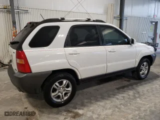 2006 Kia Sportage LX with VIN KNDJF723567196181, listed as a Copart auction lot 86598884 with 169,674 mi miles and Salvage Title. Bid and sale history available at carsss.com. Image 3.