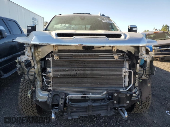 2023 GMC Sierra 3500HD Denali z VIN 1GT49WEYXPF254508, wystawiony jako Copart lot #69431844 z przebiegiem 15 678 mil mil oraz Szkoda całkowita • Salvage title. Historia ofert i sprzedaży dostępna na DreamBid. Obrazek 5.