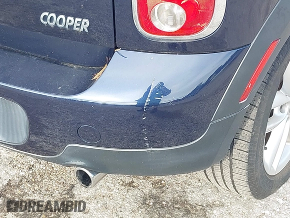 2013 MINI Countryman with VIN WMWZB3C5XDWM31035, listed as a IAAI auction lot 42543943 with 151,209 mi miles and . Bid and sale history available at DreamBid. Image 6.