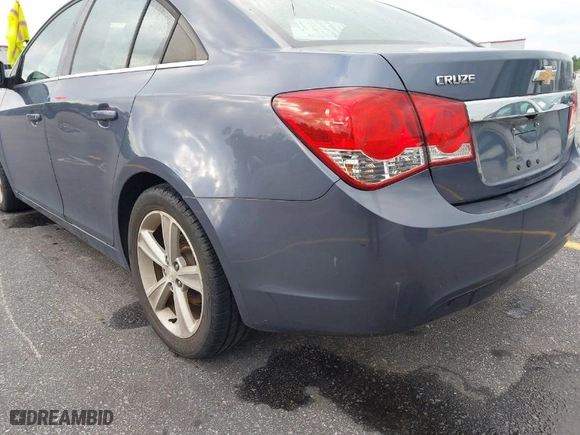 2014 Chevrolet Cruze 2LT with VIN 1G1PE5SB0E7167252, listed as a IAAI auction lot 42017261 with 100,310 mi miles. Bid and sale history available at carsss.com. Image 13.