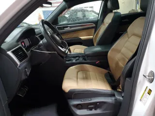 2023 Volkswagen Atlas SEL Premium R-Line с VIN 1V2FE2CA7PC203504, выставлен на аукционе Copart как лот 57632605 с пробегом 47 875 миль миль и Списание • Salvage title. История ставок и продаж доступна на DreamBid. Изображение 7.