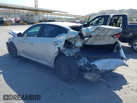 2019 Nissan Altima S z VIN 1N4BL4BV4KN314603, wystawiony jako IAAI lot #42180562 z przebiegiem 70 923 mil mil oraz . Historia ofert i sprzedaży dostępna na DreamBid. Obrazek 3.