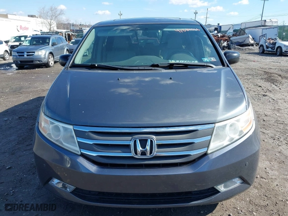 2013 Honda Odyssey Touring with VIN 5FNRL5H97DB018839, listed as a IAAI auction lot 41884016 with 171,650 mi miles. Bid and sale history available at carsss.com. Image 6.