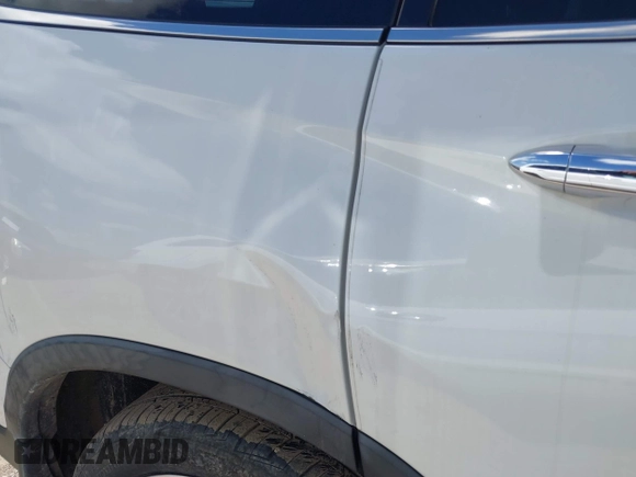 2017 Honda Pilot Touring with VIN 5FNYF6H92HB054145, listed as a IAAI auction lot 42200391 with 70,096 mi miles and . Bid and sale history available at DreamBid. Image 19.