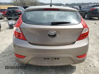 2012 Hyundai Accent GS z VIN KMHCT5AE0CU015960, wystawiony jako Copart lot #52250035 z przebiegiem 93 818 mil mil oraz Szkoda całkowita • Salvage title. Historia ofert i sprzedaży dostępna na DreamBid. Obrazek 6.