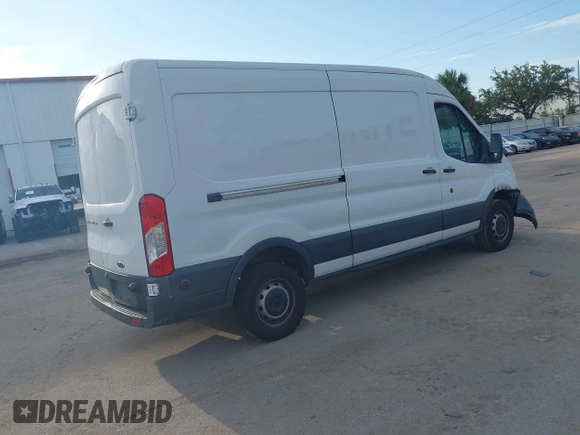 2017 Ford Transit z VIN 1FTYR2CM7HKA44743, wystawiony jako IAAI lot #42772811 z przebiegiem 248 348 mil mil oraz . Historia ofert i sprzedaży dostępna na DreamBid. Obrazek 4.