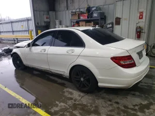 2014 Mercedes-Benz C 250 Sport z VIN WDDGF4HB1EA938087, wystawiony jako Copart lot #51686845 z przebiegiem 92 879 mil mil oraz Szkoda całkowita • Salvage title. Historia ofert i sprzedaży dostępna na DreamBid. Obrazek 2.