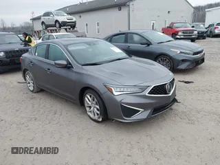 2022 Acura ILX with VIN 19UDE2F30NA001264, listed as a IAAI auction lot 41479677 with 6,735 mi miles. Bid and sale history available at carsss.com. Image 1.