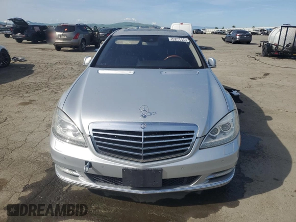 2010 Mercedes-Benz S 400 with VIN WDDNG9FBXAA318000, listed as a Copart auction lot 50596055 with 81,826 mi miles and Clean Title. Bid and sale history available at DreamBid. Image 5.