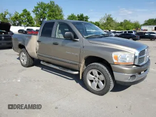 2006 Dodge 1500 SLT z VIN 1D7HU18236S677243, wystawiony jako Copart lot #57978275 z przebiegiem Nie podano mil oraz Szkoda całkowita • Salvage title. Historia ofert i sprzedaży dostępna na DreamBid. Obrazek 4.