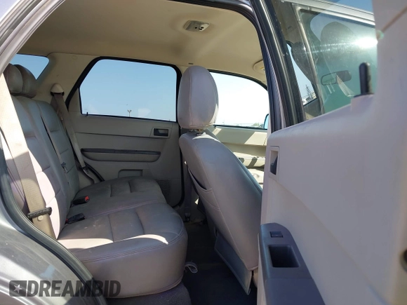 2008 Ford Escape Hybrid z VIN 1FMCU59H08KA05248, wystawiony jako IAAI lot #42193949 z przebiegiem 208 866 mil mil oraz . Historia ofert i sprzedaży dostępna na DreamBid. Obrazek 8.
