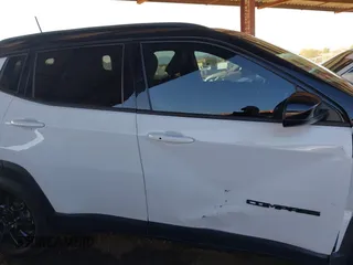 2022 Jeep Compass Latitude with VIN 3C4NJDBB7NT171458, listed as a IAAI auction lot 41357473 with 49,329 mi miles and . Bid and sale history available at DreamBid. Image 13.