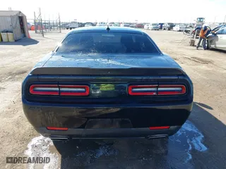 2021 Dodge Challenger SXT with VIN 2C3CDZAGXMH531228, listed as a IAAI auction lot 41473536 with 47,650 mi miles. Bid and sale history available at carsss.com. Image 16.
