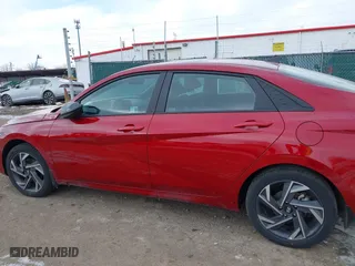 2025 Hyundai Elantra SEL Sport with VIN KMHLM4DG4SU880790, listed as a IAAI auction lot 41391091 with 2,041 mi miles. Bid and sale history available at carsss.com. Image 14.