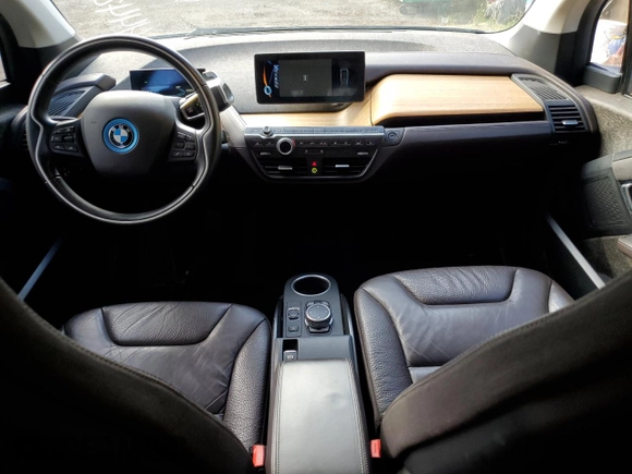 2015 BMW i3 z VIN WBY1Z2C52FV286652, wystawiony jako Copart lot #44427624 z przebiegiem 64 672 mil mil oraz Czysty tytuł • Clean title. Historia ofert i sprzedaży dostępna na DreamBid. Obrazek 8.