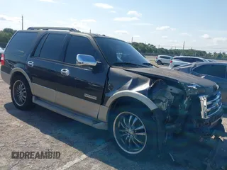 2007 Ford Expedition Eddie Bauer z VIN 1FMFU17587LA26789, wystawiony jako IAAI lot #41996796 z przebiegiem 163 159 mil mil oraz . Historia ofert i sprzedaży dostępna na DreamBid. Obrazek 1.