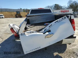 2007 Chevrolet Silverado 3500HD DRW Work Truck with VIN 1GCJC33K57F536458, listed as a Copart auction lot 46265465 with 211,752 mi miles and Salvage Title. Bid and sale history available at DreamBid. Image 6.