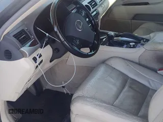 2013 Lexus LS 460 с VIN JTHBL5EF1D5114445, выставлен на аукционе Copart как лот 87036634 с пробегом 45 016 миль миль и Списание • Salvage title. История ставок и продаж доступна на DreamBid. Изображение 5.
