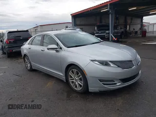2016 Lincoln MKZ with VIN 3LN6L2GK3GR603308, listed as a IAAI auction lot 41454792 with 77,758 mi miles. Bid and sale history available at carsss.com. Image 1.
