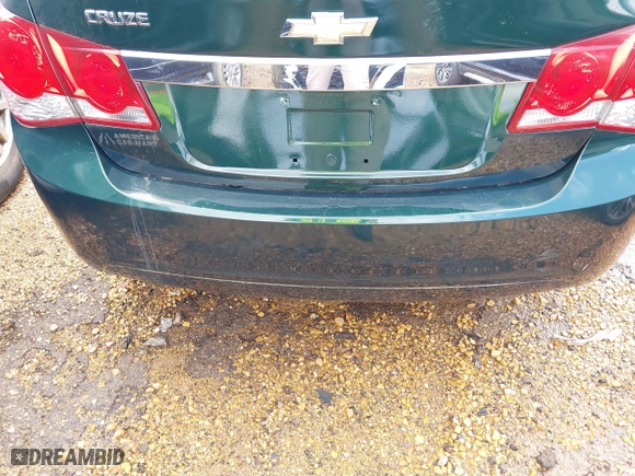2014 Chevrolet Cruze LS with VIN 1G1PA5SG7E7441375, listed as a IAAI auction lot 42031209 with 104,720 mi miles. Bid and sale history available at carsss.com. Image 12.