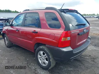 2006 Kia Sportage LX with VIN KNDJF723567236257, listed as a IAAI auction lot 42241914 with 185,503 mi miles and . Bid and sale history available at DreamBid. Image 3.