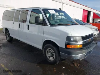 2016 Chevrolet Express Passenger LT with VIN 1GAZGPFG6G1319772, listed as a IAAI auction lot 41079876 with 123,603 mi miles. Bid and sale history available at carsss.com. Image 1.