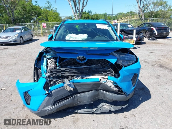 2019 Toyota RAV4 LE with VIN 2T3K1RFV6KW026338, listed as a IAAI auction lot 41763193 with 152,909 mi miles. Bid and sale history available at carsss.com. Image 6.