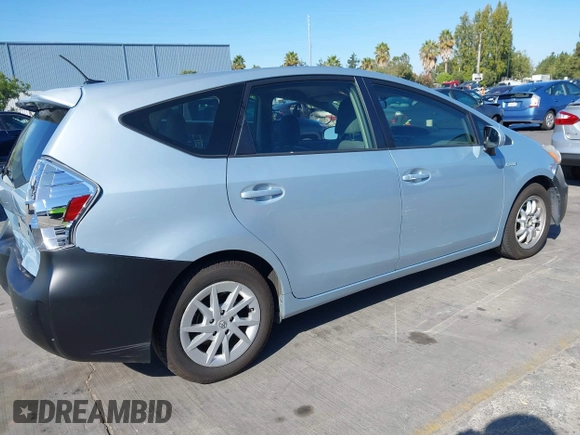 2013 Toyota Prius Two with VIN JTDZN3EU2D3273418, listed as a IAAI auction lot 40209238 with 138,606 mi miles and . Bid and sale history available at carsss.com. Image 4.
