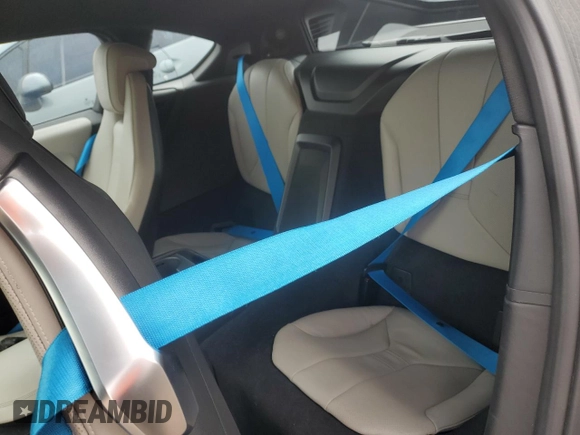 2014 BMW i8 z VIN WBY2Z2C50EVX64814, wystawiony jako Copart lot #52720385 z przebiegiem 63 909 mil mil oraz Szkoda całkowita • Salvage title. Historia ofert i sprzedaży dostępna na DreamBid. Obrazek 10.
