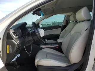 2017 Kia Optima EX z VIN KNAGU4LE9H5013620, wystawiony jako Copart lot #60928515 z przebiegiem 158 263 mil mil oraz Szkoda całkowita • Salvage title. Historia ofert i sprzedaży dostępna na DreamBid. Obrazek 7.